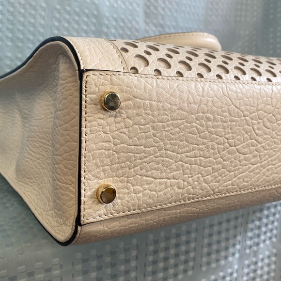 *SOLD*Kate Spade Perri Lane Lazer Cut Bubbles w/ Pebble Leather Tote/Cream/White - Picture 12 of 17